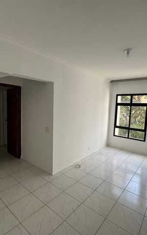 Apartamento para alugar com 75m², 3 quartos e 1 vaga Apartamento para alugar com 75m², 3 quartos e 1 vagaSala