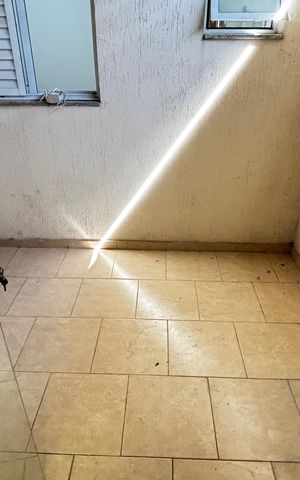 Apartamento à venda com 76m², 3 quartos e 1 vagaÁrea de Serviço