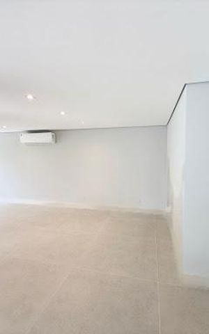 Casa à venda com 290m², 4 quartos e 4 vagas