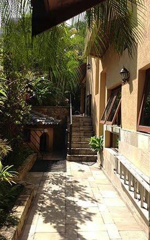 Casa à venda com 450m², 4 quartos e 9 vagas