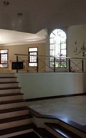Casa à venda com 450m², 4 quartos e 9 vagas