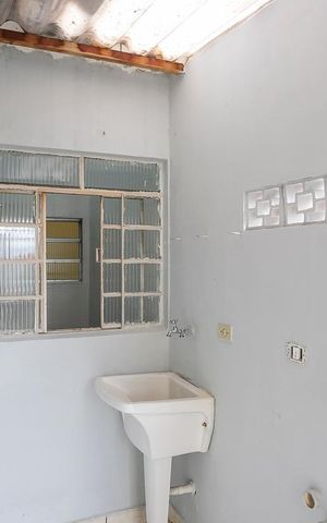 Casa à venda com 70m², 1 quarto e 1 vagaÁrea de serviço