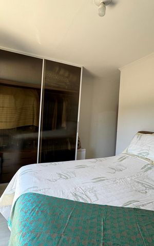 Casa à venda com 200m², 3 quartos e 4 vagas Casa à venda com 200m², 3 quartos e 4 vagasSuíte 3