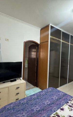 Casa à venda com 200m², 3 quartos e 4 vagas Casa à venda com 200m², 3 quartos e 4 vagasSuíte 1