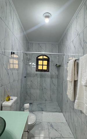 Casa à venda com 200m², 3 quartos e 4 vagas Casa à venda com 200m², 3 quartos e 4 vagasBanheiro da Suíte 3