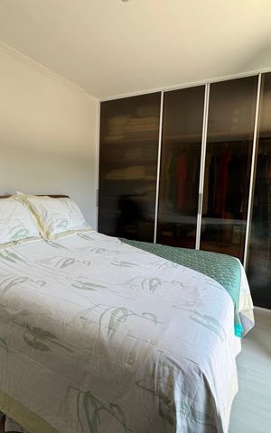Casa à venda com 200m², 3 quartos e 4 vagas Casa à venda com 200m², 3 quartos e 4 vagasSuíte 3