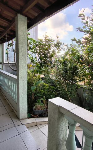 Casa à venda com 100m², 2 quartos e 1 vaga Casa à venda com 100m², 2 quartos e 1 vagaÁrea externa