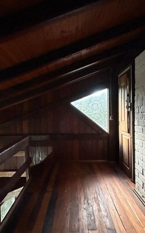 Casa para alugar com 110m², 5 quartos e 4 vagas Casa para alugar com 110m², 5 quartos e 4 vagasMezanino