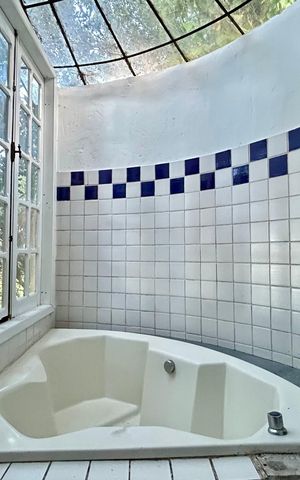 Casa para alugar com 110m², 5 quartos e 4 vagas Casa para alugar com 110m², 5 quartos e 4 vagasBanheiro
