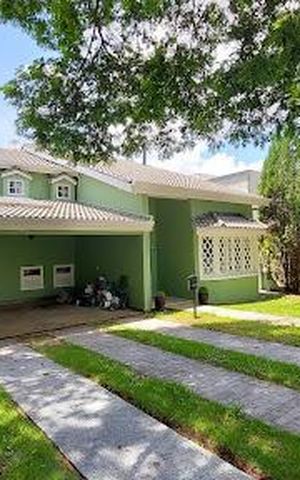 Casa à venda com 266m², 3 quartos e 4 vagas