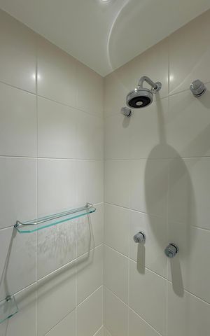 Apartamento para alugar com 143m², 3 quartos e 3 vagas Apartamento para alugar com 143m², 3 quartos e 3 vagasBanheiro Suíte 2