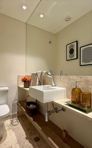Apartamento para alugar com 143m², 3 quartos e 3 vagas Apartamento para alugar com 143m², 3 quartos e 3 vagasLavabo