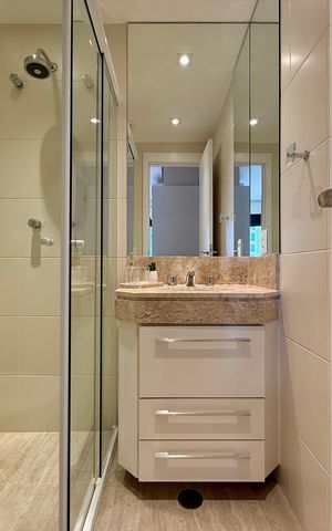 Apartamento para alugar com 143m², 3 quartos e 3 vagas Apartamento para alugar com 143m², 3 quartos e 3 vagasBanheiro Suíte 2
