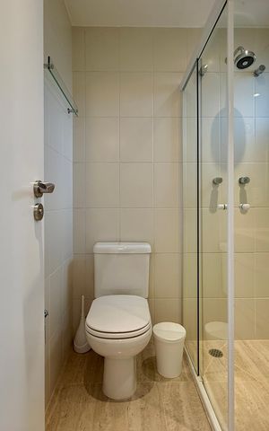 Apartamento para alugar com 143m², 3 quartos e 3 vagas Apartamento para alugar com 143m², 3 quartos e 3 vagasBanheiro Suíte 1