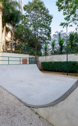 Apartamento para alugar com 143m², 3 quartos e 3 vagas