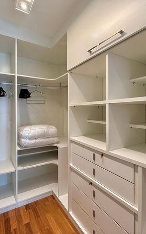 Apartamento para alugar com 143m², 3 quartos e 3 vagas Apartamento para alugar com 143m², 3 quartos e 3 vagasCloset Suíte 3