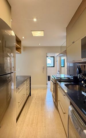 Apartamento para alugar com 143m², 3 quartos e 3 vagas Apartamento para alugar com 143m², 3 quartos e 3 vagasCozinha