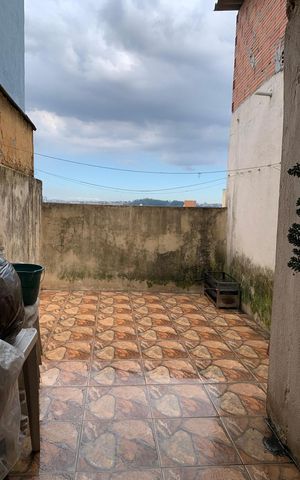 Casa à venda com 125m², 2 quartos e 2 vagasÁrea de serviço