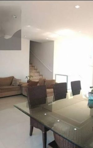 Casa à venda com 245m², 5 quartos e 4 vagas