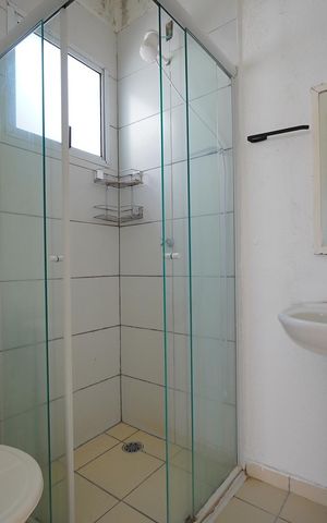 Casa de condomínio para alugar com 61m², 3 quartos e 2 vagasBanheiro