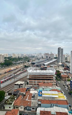 Apartamento à venda com 36m², 1 quarto e sem vaga Apartamento à venda com 36m², 1 quarto e sem vagaVista da Sacada