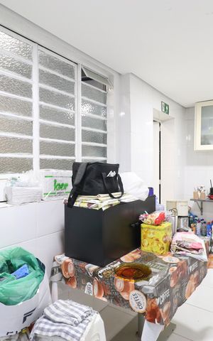 Casa à venda com 365m², 4 quartos e 4 vagasCozinha 2