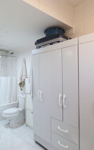 Casa à venda com 365m², 4 quartos e 4 vagasBanheiro da Suíte