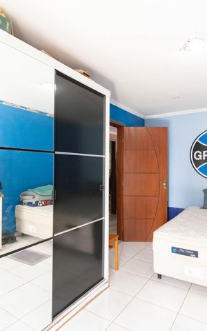 Casa à venda com 150m², 4 quartos e 2 vagas Casa à venda com 150m², 4 quartos e 2 vagasQuarto 2