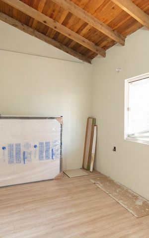 Casa à venda com 150m², 4 quartos e 2 vagas Casa à venda com 150m², 4 quartos e 2 vagasCobertura