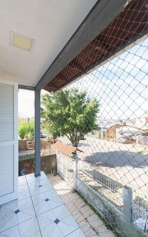 Casa à venda com 150m², 4 quartos e 2 vagas Casa à venda com 150m², 4 quartos e 2 vagasVaranda da Sala