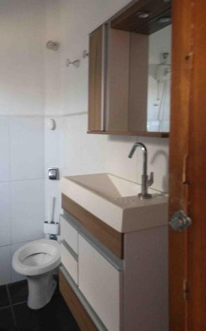 Casa para alugar com 250m², 3 quartos e sem vagaBanheiro social
