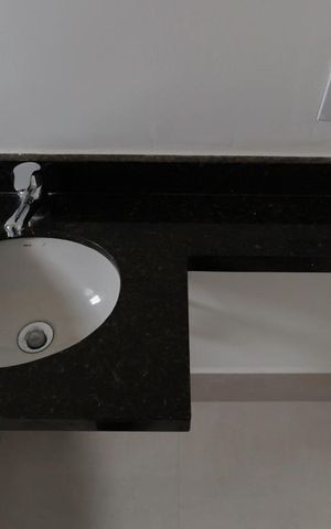 Apartamento à venda com 43m², 2 quartos e sem vaga Apartamento à venda com 43m², 2 quartos e sem vagaBanheiro