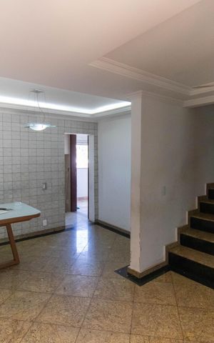 Casa para alugar com 100m², 2 quartos e 1 vaga Casa para alugar com 100m², 2 quartos e 1 vagaSala