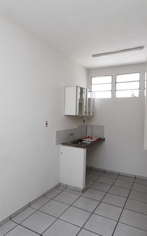 Casa para alugar com 120m², 7 quartos e 4 vagasCozinha