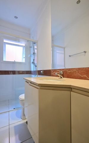 Casa de condomínio à venda com 310m², 4 quartos e 4 vagasBanheiro