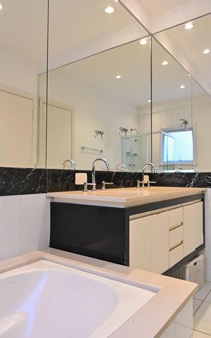 Casa de condomínio à venda com 310m², 4 quartos e 4 vagasBanheiro Suíte 2
