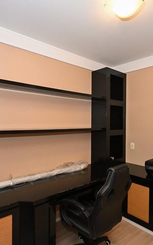 Casa de condomínio à venda com 310m², 4 quartos e 4 vagasQuarto 2