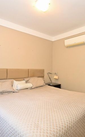 Casa de condomínio à venda com 310m², 4 quartos e 4 vagasSuíte 2