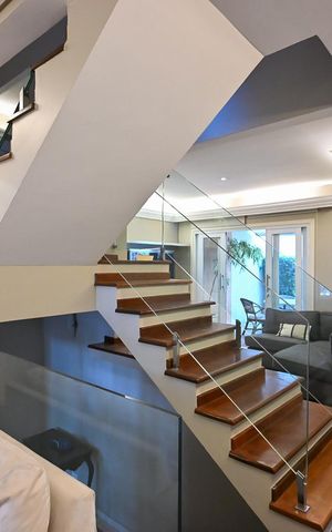 Casa de condomínio à venda com 310m², 4 quartos e 4 vagasSala
