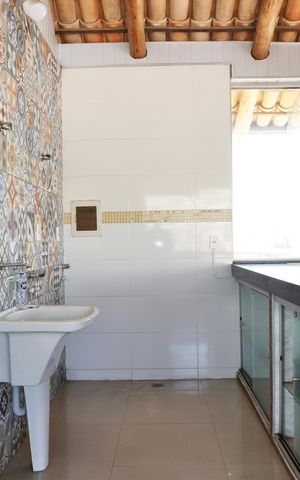 Casa à venda com 240m², 5 quartos e 3 vagasÁrea de Serviço - Cobertura 