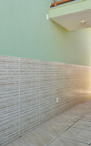 Casa à venda com 240m², 5 quartos e 3 vagasVaranda - Área Privativa 1º Andar 