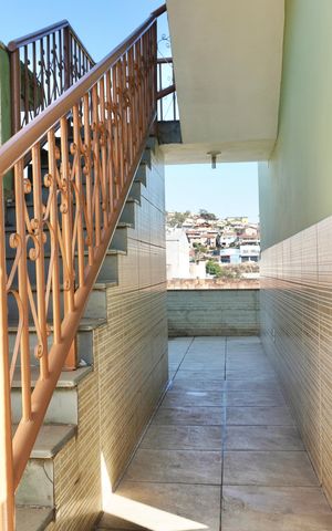 Casa à venda com 240m², 5 quartos e 3 vagasVaranda - Área Privativa 1º Andar 