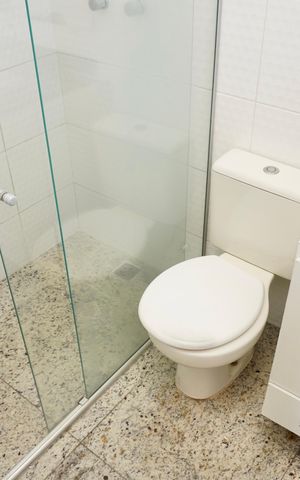 Casa à venda com 240m², 5 quartos e 3 vagasBanheiro da Suíte 1