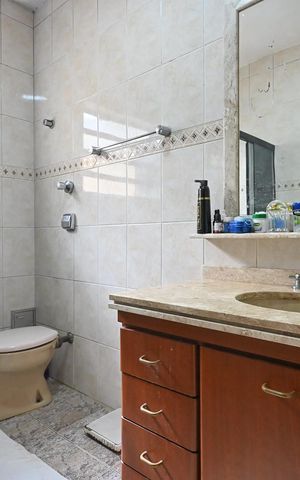 Casa para alugar com 360m², 2 quartos e 1 vagaBanheiro