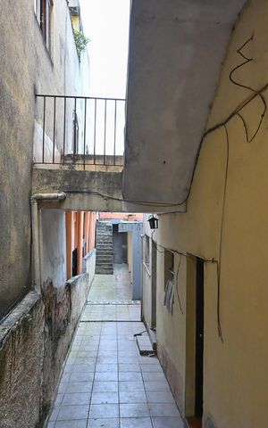 Casa para alugar com 360m², 2 quartos e 1 vagaCorredor Externo