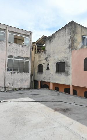 Casa para alugar com 360m², 2 quartos e 1 vagaFachada Posterior
