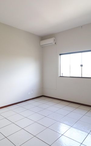 Casa para alugar com 270m², 5 quartos e 2 vagasQuarto 4 - Suíte