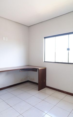 Casa para alugar com 270m², 5 quartos e 2 vagasQuarto 5