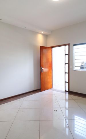 Casa para alugar com 270m², 5 quartos e 2 vagasSala