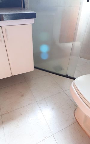 Casa para alugar com 270m², 5 quartos e 2 vagasBanheiro Social